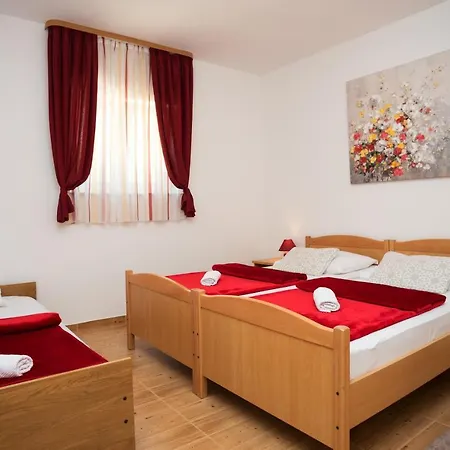 With Parking Space - 18809 * Ζαντάρ