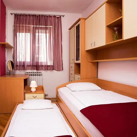 With Parking Space - 18809 Apartment *